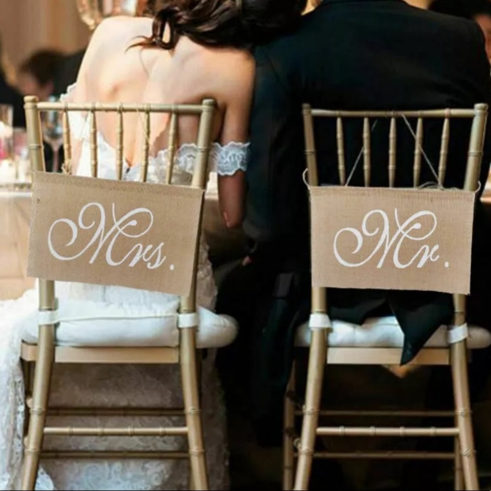 New Burlap Wedding Day Mr & Mrs Sign